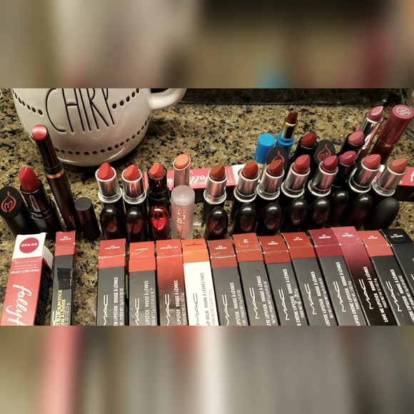 Lips💋Makeup Facial Body Hair Headbands Candles Rae Dunn Treasure Hunt New - Picture 3 of 17